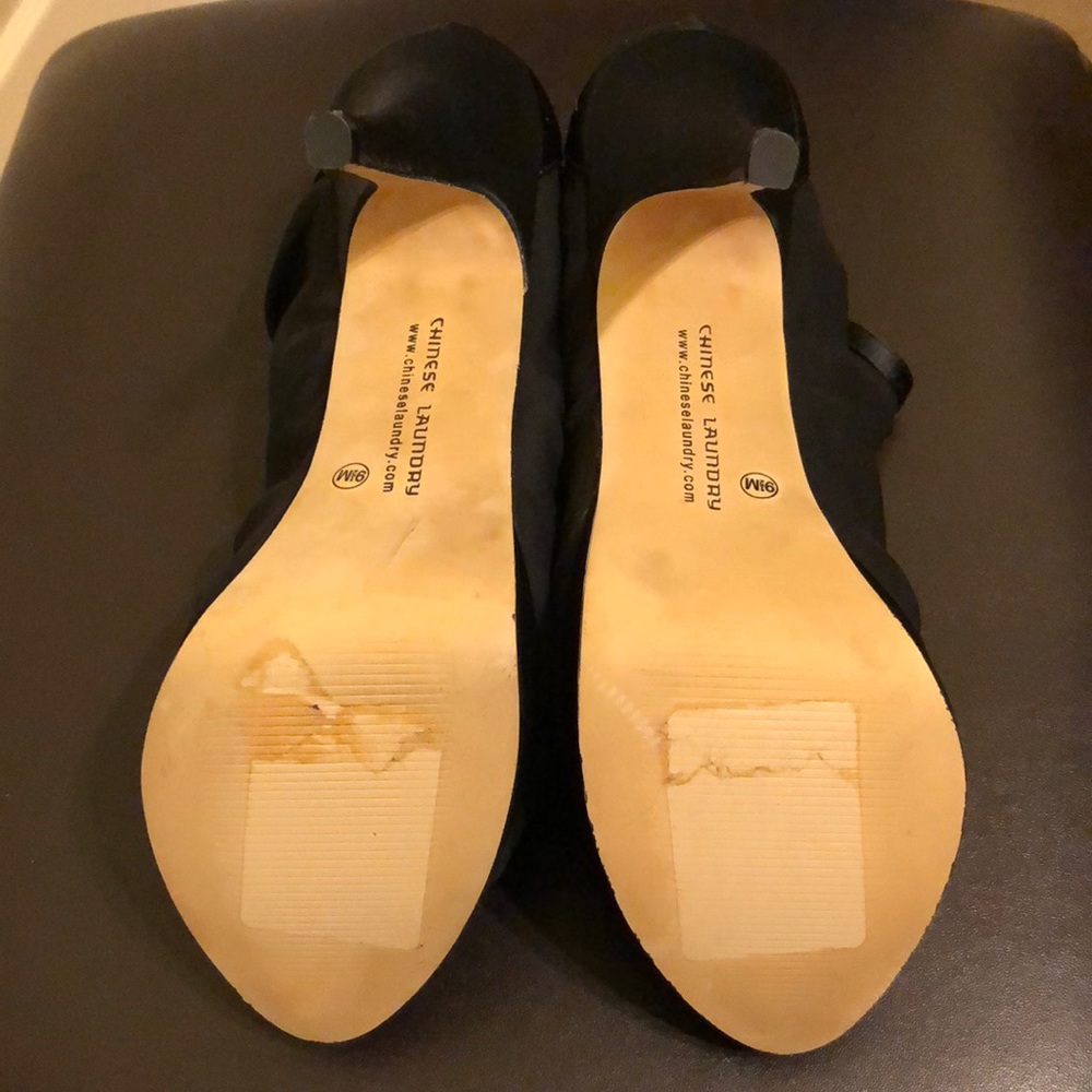 Heels - Picture 4 of 6